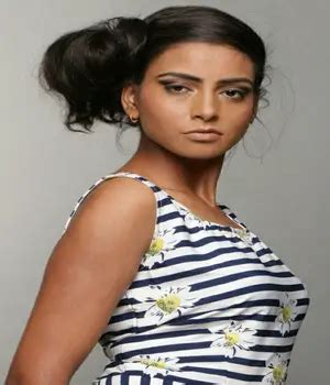 Bollywood Actress Himanshi Singh Biography, News, Photos, Videos | NETTV4U