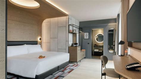 Canopy by Hilton Paris Trocadero from $246. Paris Hotel Deals & Reviews ...