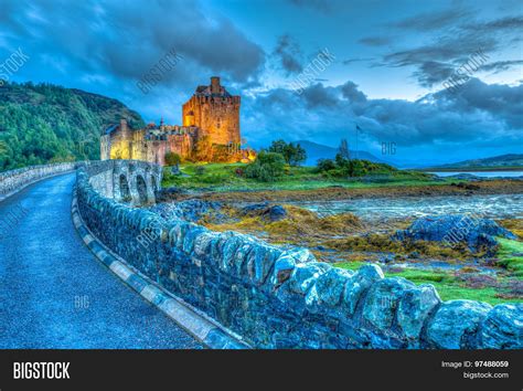 Eilean Donan Castle Image & Photo (Free Trial) | Bigstock