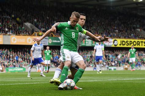 Southampton: Steven Davis plays duration as Northern Ireland lose to Bosnia