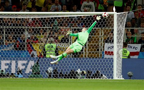 Jordan Pickford World Cup 2018 : 2018 Moscow Russia Jordan Pickford ...