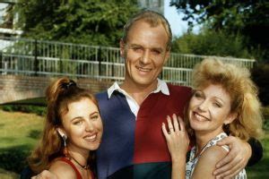 Remember The Original Neighbours Cast? This Is What They Look Like Now!