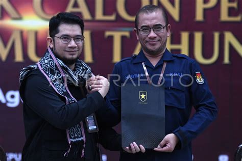 PARTAI UMMAT MENDAFTAR UNTUK PEMILU 2024 | ANTARA Foto