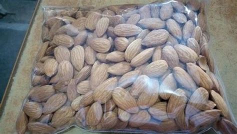 dry fruits - Badam Wholesale Distributor from Bengaluru