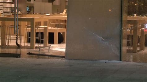 SMASH AND GRAB: Loot stolen from Highland Village Apple Store ...