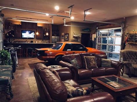 Pin by Dakota Stewart on Dream garage | Man cave home bar, Man cave ...