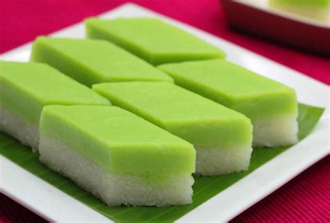 Miss eating kuih from the Ramadan Bazaars? Here are 9 kuih recipes to try out at home! | Asian ...