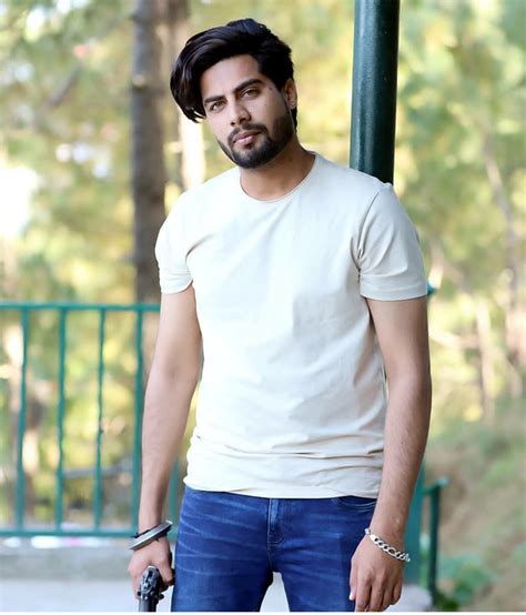 G Khan (Punjabi Singer) Height, Age, Wiki, Biography, Family & More