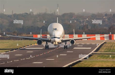 Airbus Beluga XL landing at Airbus Broughton cheshire Stock Photo - Alamy