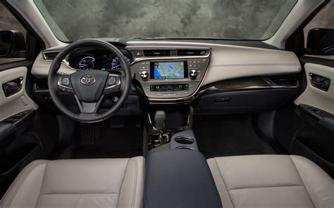 Toyota Avalon - Information and photos - MOMENTcar