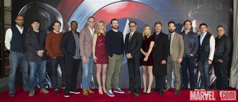 COMIC BITS ONLINE: "Captain America: Civil War" Cast In London (No ...