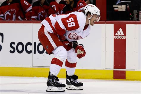 Red Wings' Tyler Bertuzzi out four-six weeks with upper-body injury