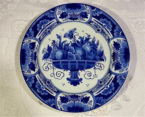 Blue Delft Wall Plate | Collectors Weekly