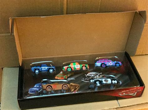 DISNEY CARS 3 DIECAST - Demo Derby 5-Pack with Broadside APB Blind Spo ...