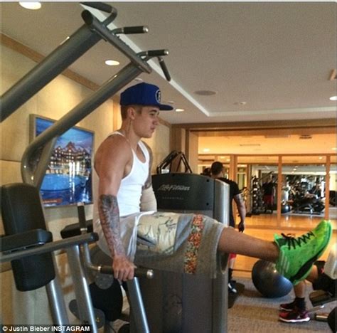 Justin Bieber congratulates himself on Instagram as he shows off his ...