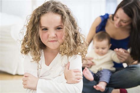 « Mon enfant est jaloux » : la réponse du Père Denis Sonet