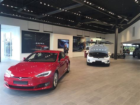 Tesla moving to new larger showroom near Brussels! | Tesla Owners Online