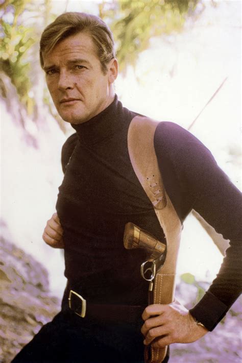 Roger Moore's Best Style Moments as James Bond | James bond, Roger moore, Hiking outfit