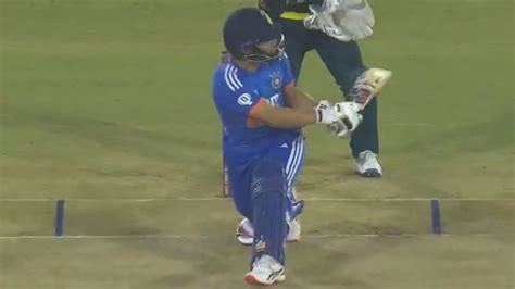 Switch Hit! Rinku Singh Comes Up With Audacious Shot for Six off ...