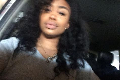 8 SZA No Makeup Pictures Where She Looks Beautiful In Her Natural Skin