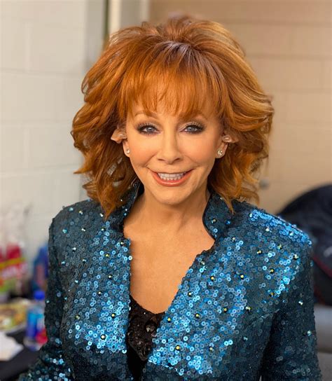 Reba McEntire - Biography, Height & Life Story | Super Stars Bio