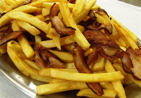 Batata Frita Com Bacon - Pizzaria e Fast-Food Clone