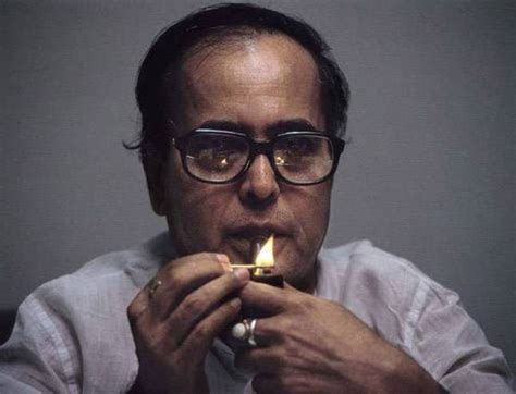 Pranab Mukherjee Height, Age, Death, Caste, Wife, Children, Family ...