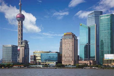 Pudong Shangri-La, East Shanghai - Shanghai Luxury Hotels - OOHMYGUIDE