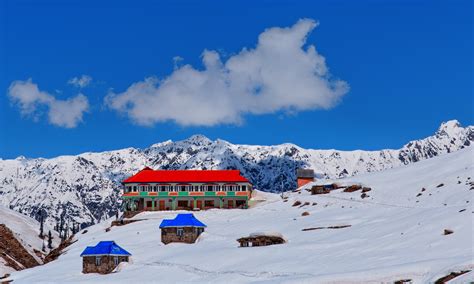 Saif ul Malook Lake Trek Guide | Pakistan Tourism Guide