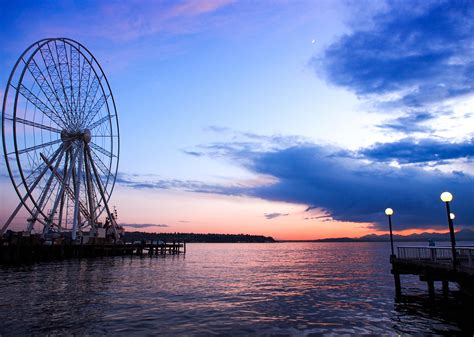 Seattle's New Ferris Wheel Ready at Pier 57