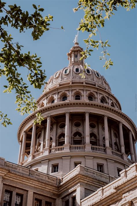 Texas State Capitol Building - Texas - Connecting Traveller