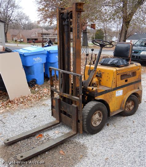 1954 Clark 2024 forklift in Tonganoxie, KS | Item DK1450 sold | Purple Wave