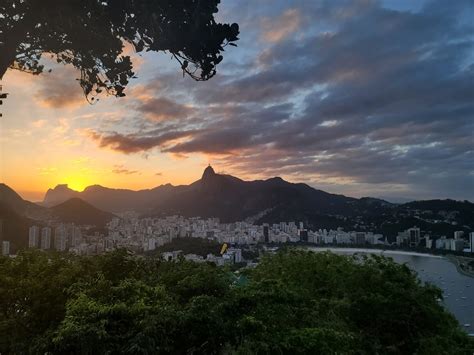 Breathtaking sunset at Sugarloaf Mountain - Rio & Learn