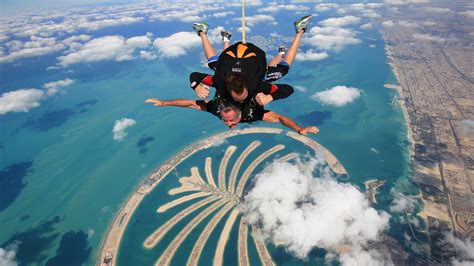 Skydive Dubai - Activity Review | Condé Nast Traveler