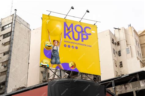 Premium PSD | Urban street billboards design mockup