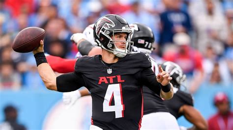 Atlanta Falcons Switch Quarterbacks, Taylor Heinicke To Start In Week 9 ...