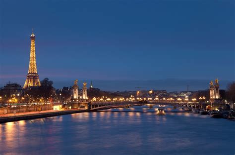 Paris, Banks of the Seine | Paris, Paris skyline, Paris france