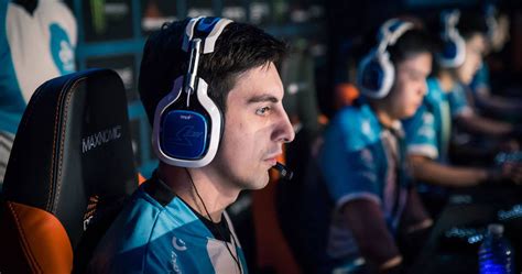 5 Games Shroud Dominates