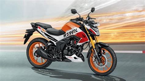 Honda Hornet 2.0 bike available with cashback worth Rs. 3,500