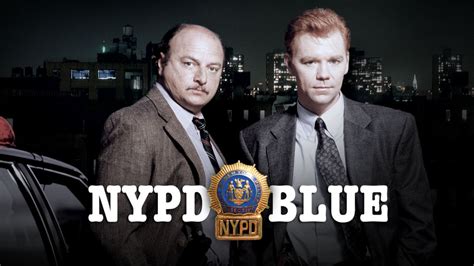 Ganze Folgen von NYPD Blue ansehen | Disney+