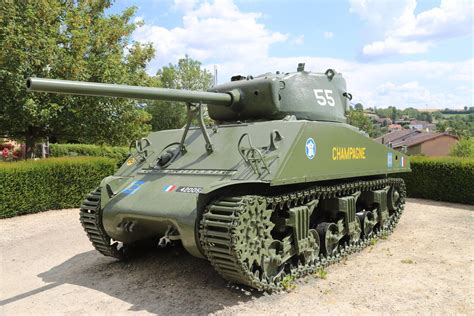 M4A3 Sherman Tank "Champagne" - Ville-sur-Illon - TracesOfWar.com