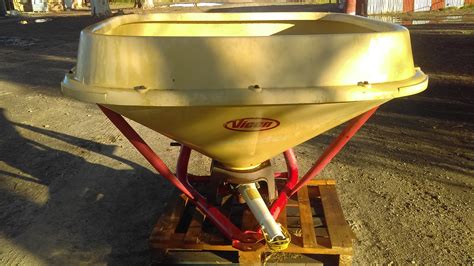 Vicon spreader | Machinery & Equipment - Spreaders For Sale