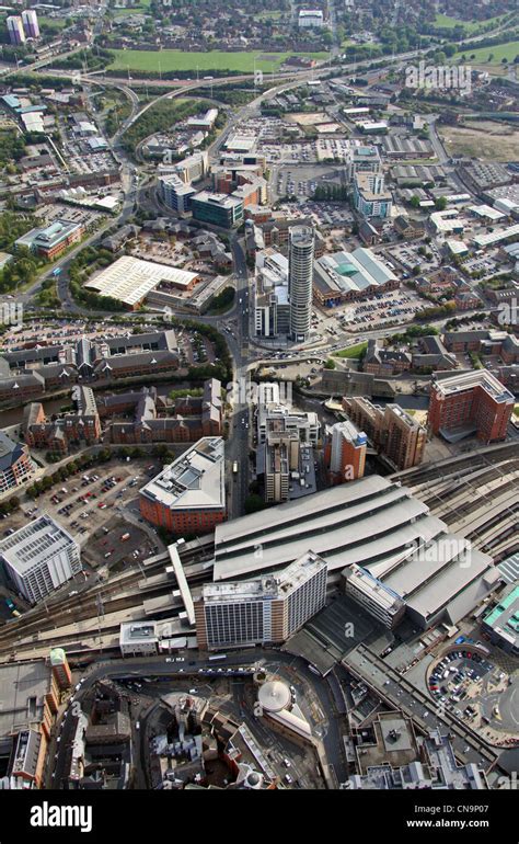 aerial view of Leeds Station Stock Photo: 47543335 - Alamy