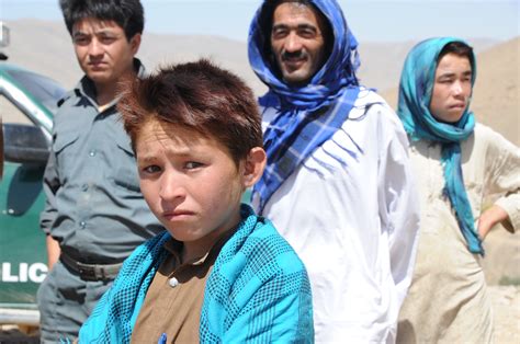 File:Hazara people from central Afghanistan.jpg - Wikimedia Commons