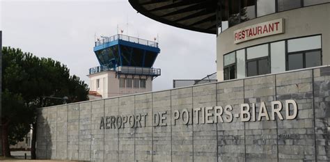 Aéroport Poitiers-Biard : "Plus un centime sur les lignes low-cost" de ...