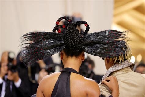 Naomi Osaka's Hair Is an Elaborate Sculpture at the Met Gala 2021 | Allure