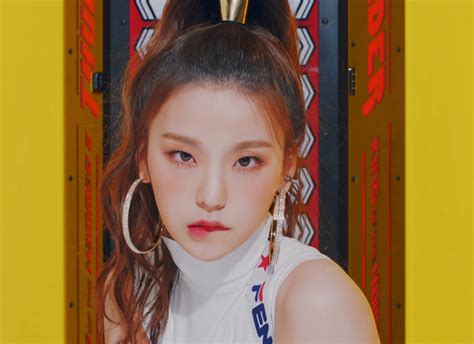 Yeji (ITZY) Profile - K-Pop Database / dbkpop.com