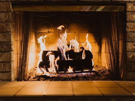 Fireplace Grates (The Complete Guide Including Types)