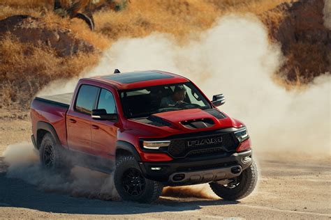 2021 Ram TRX goes Raptor hunting with 702 hp | AutoDrift.ae