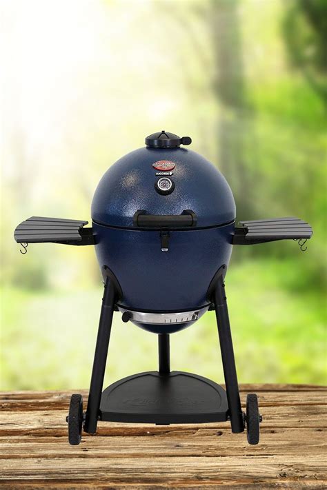 Top 10 Kamado Smokers (March 2021): Reviews & Buyers Guide | Grills ...